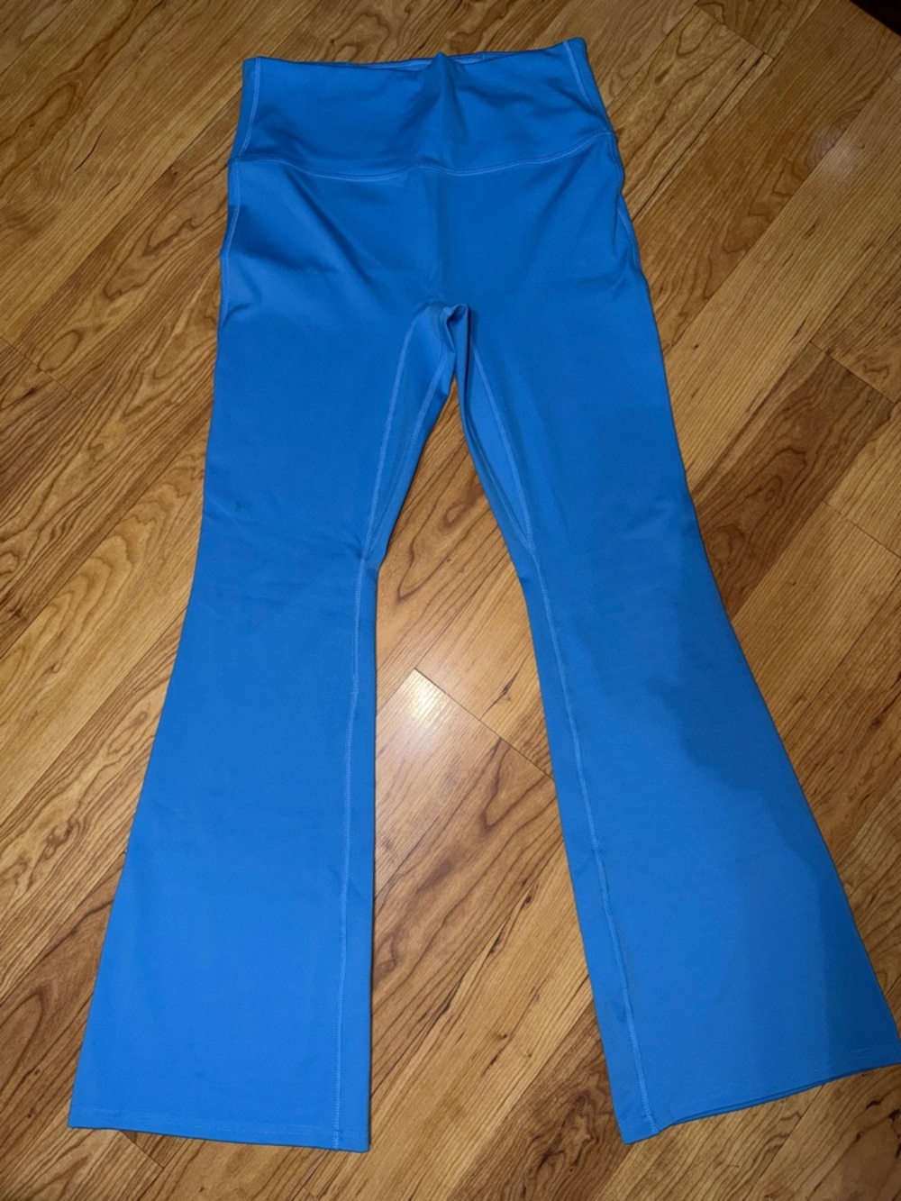 SKY BLUE LEGGINGS